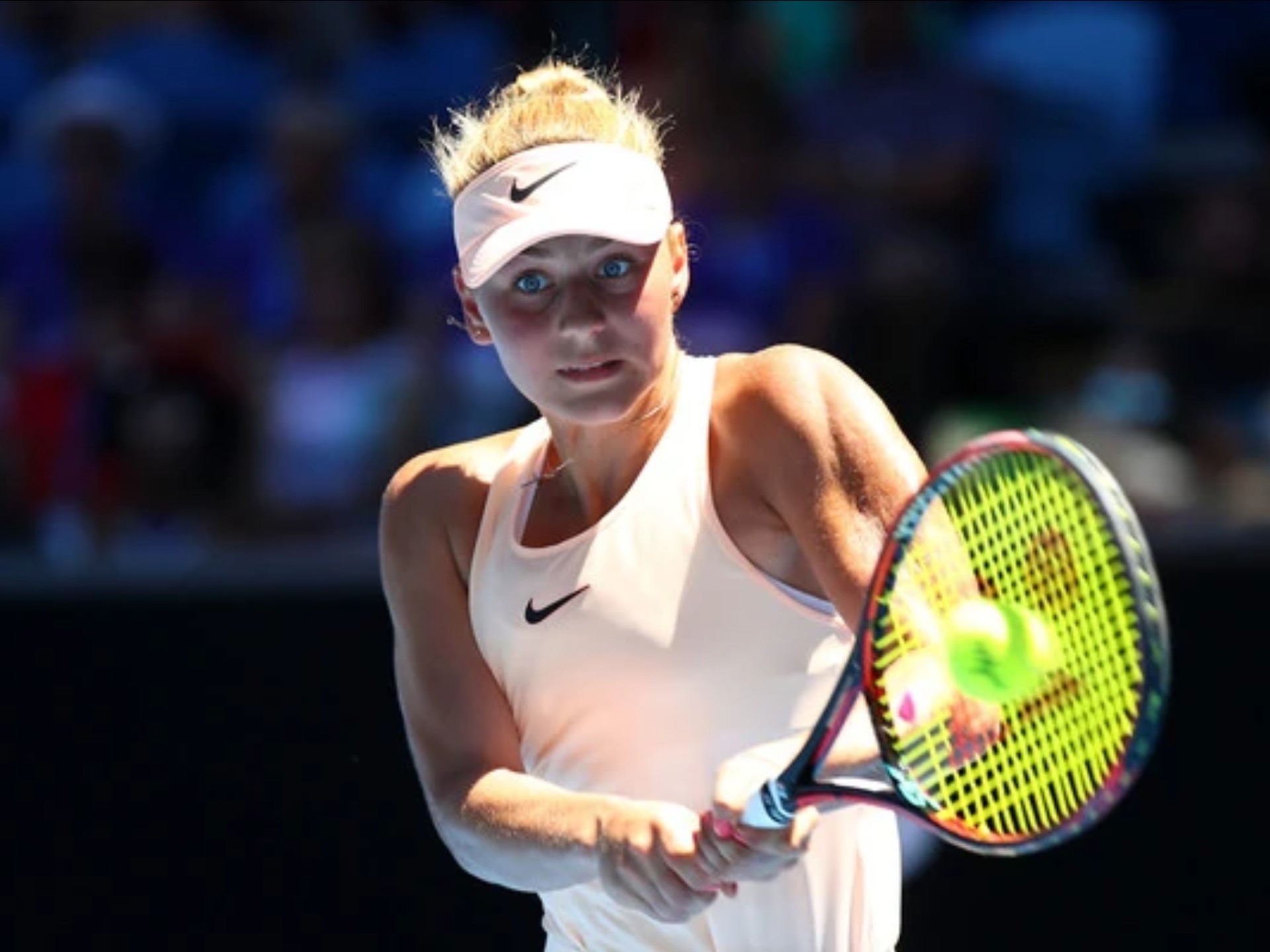 人意外的出 人意外的出