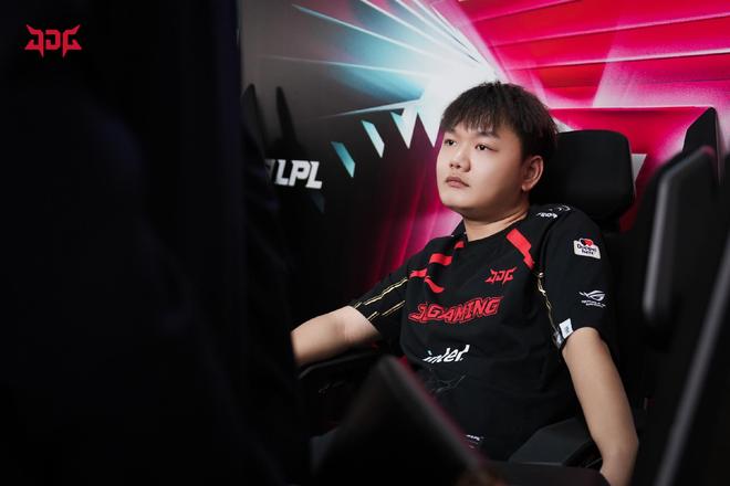 关键时刻担 关键时刻担