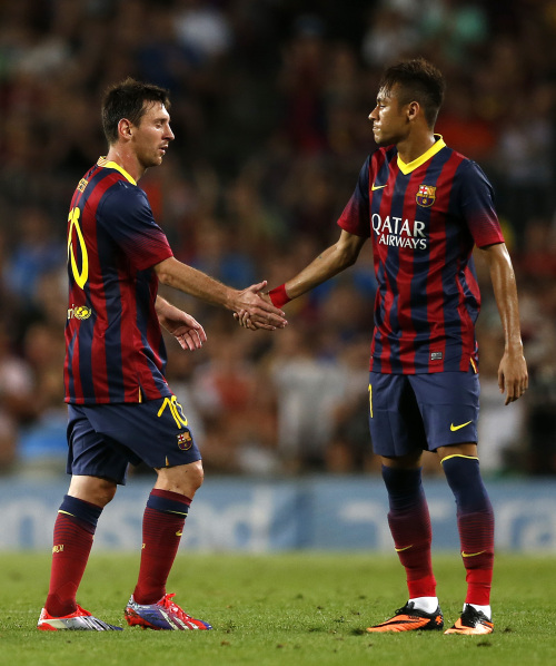 更是舆论助 更是舆论助