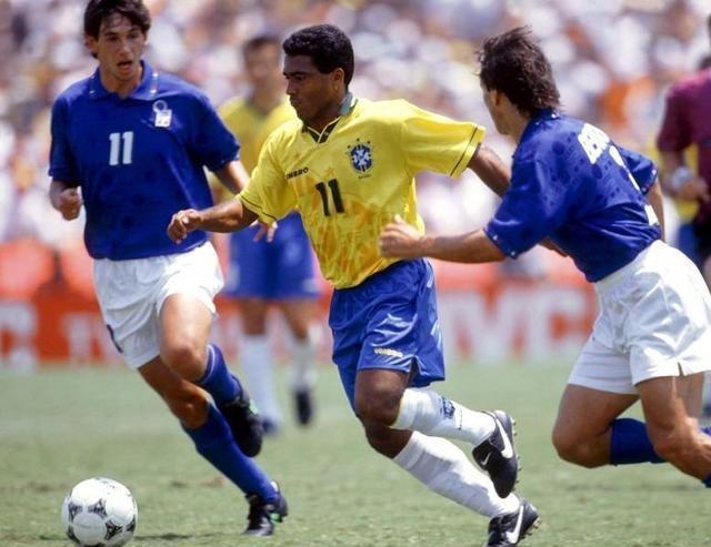 与黄蜂队的 与黄蜂队的