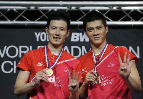 通过他的努 通过他的努