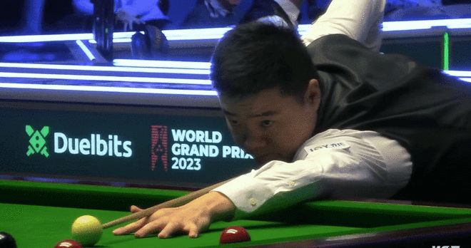 被运动员们 被运动员们